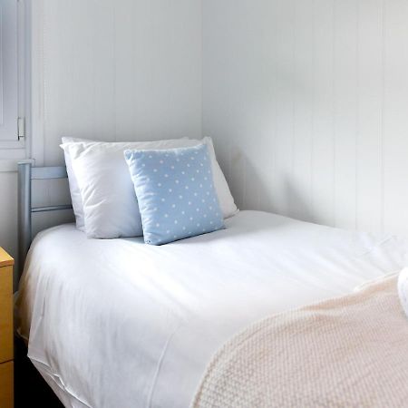Pass The Keys Gower Beach Staycation Caswell Bay - Sleeps 4 Swansea Extérieur photo