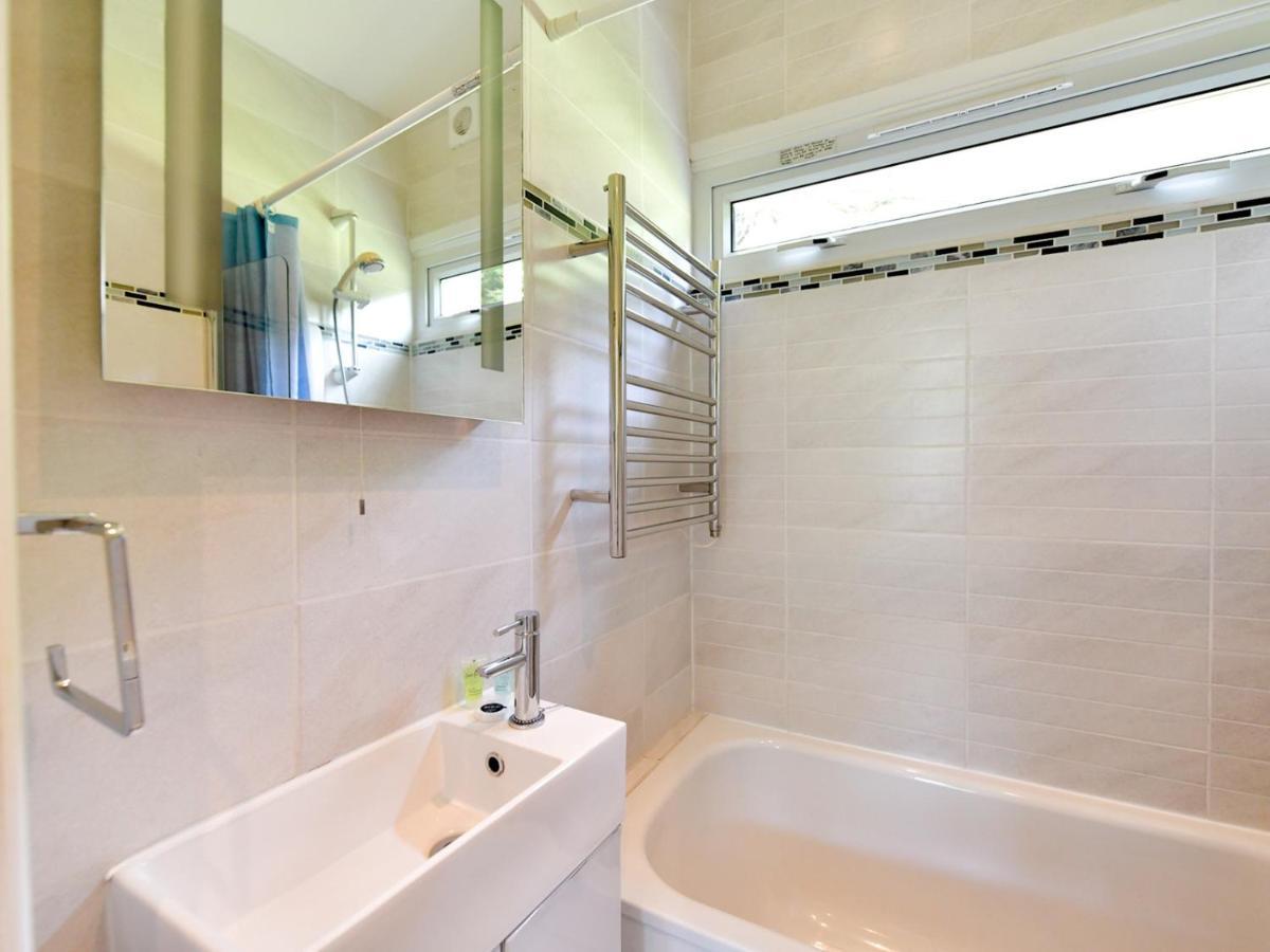Pass The Keys Gower Beach Staycation Caswell Bay - Sleeps 4 Swansea Extérieur photo